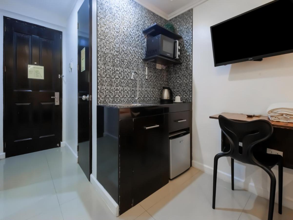Capital O 860 Nest Nano Suites Makati Makati City Buitenkant foto